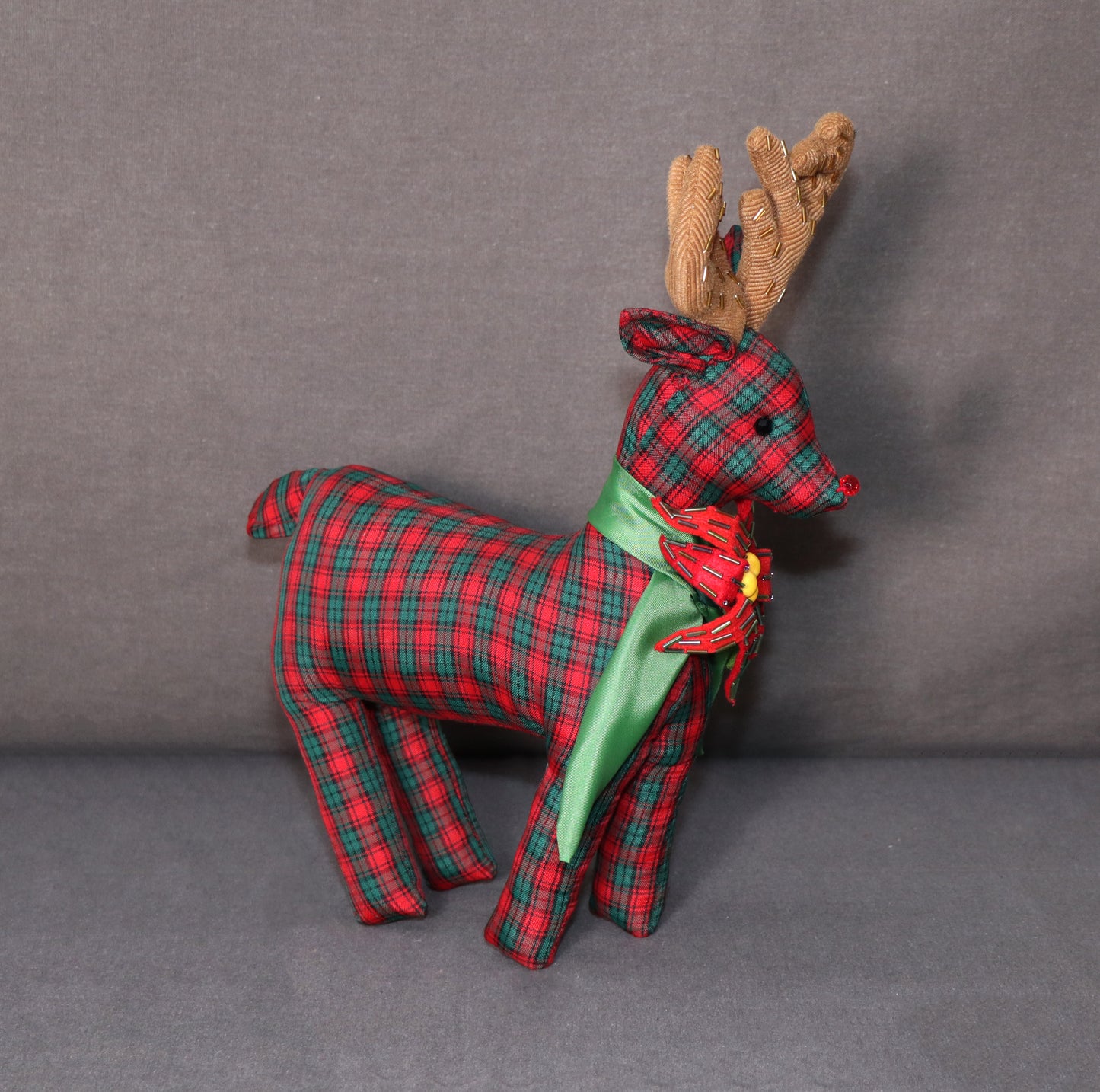 Standing Reindeer (Medium)