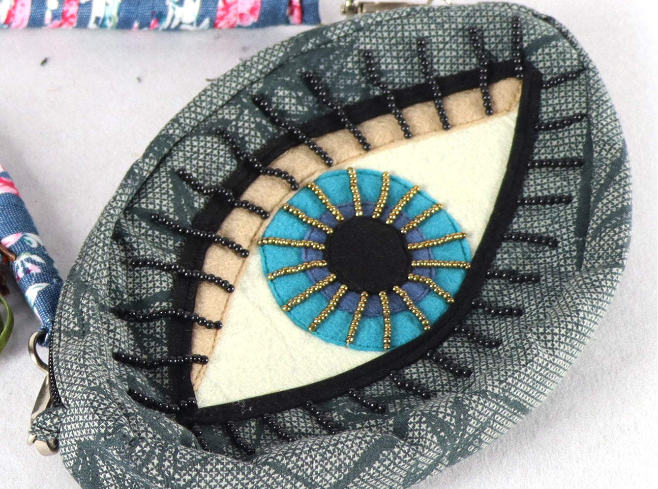 Eyeball Bag (Grey Green)